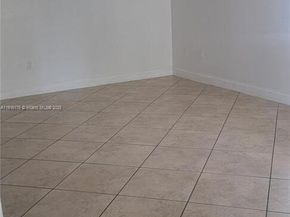 5861 NW 201st Ln, Hialeah FL 33015