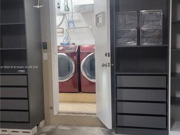 5861 NW 201st Ln, Hialeah FL 33015