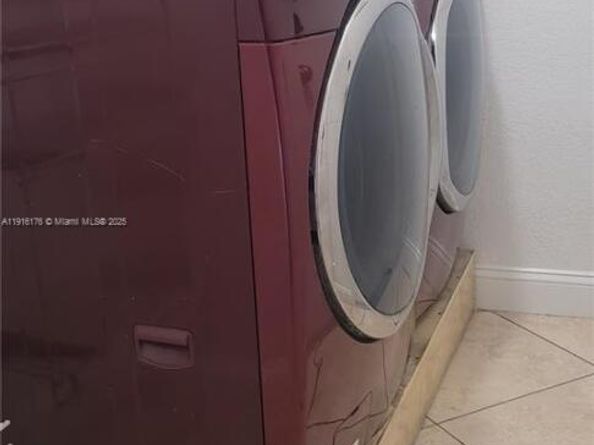 5861 NW 201st Ln, Hialeah FL 33015