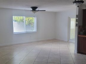 5861 NW 201st Ln, Hialeah FL 33015