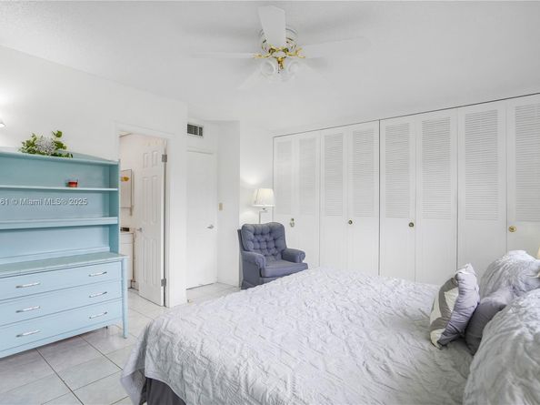 5171 W Oakland Park Blvd 311, Lauderdale Lakes FL 33313