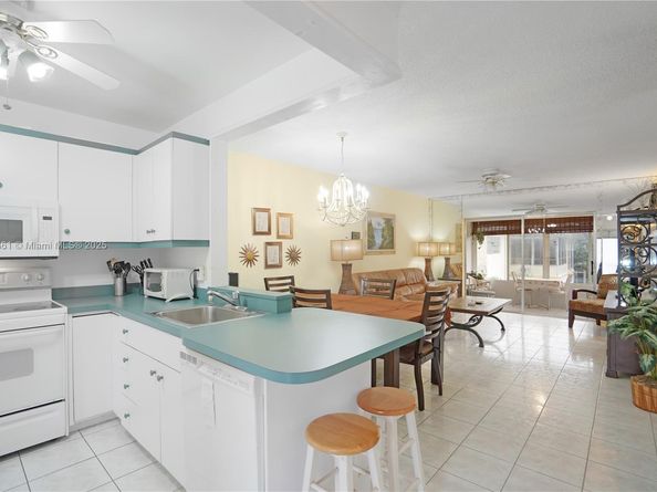 5171 W Oakland Park Blvd 311, Lauderdale Lakes FL 33313