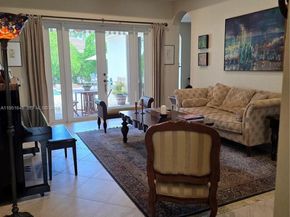 1905 Harbor View Cir, Weston FL 33327