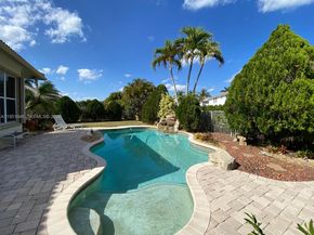 1905 Harbor View Cir, Weston FL 33327