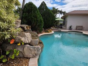 1905 Harbor View Cir, Weston FL 33327