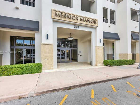 301 Altara Ave 419, Coral Gables FL 33146