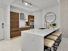 301 Altara Ave 419, Coral Gables FL 33146