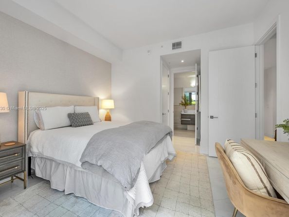 301 Altara Ave 419, Coral Gables FL 33146