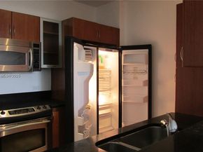 2775 NE 187Th St 205, Aventura FL 33180