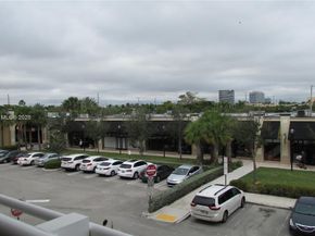 2775 NE 187Th St 205, Aventura FL 33180