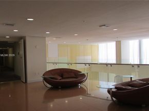 2775 NE 187Th St 205, Aventura FL 33180
