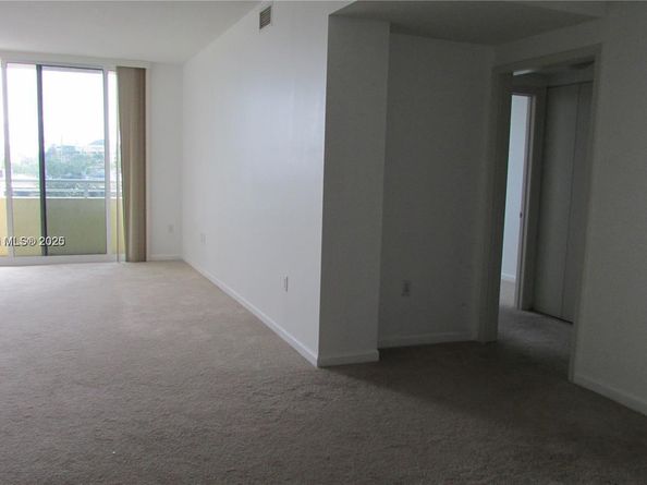 2775 NE 187Th St 205, Aventura FL 33180