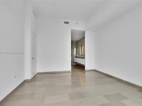 68 SE 6th St 4110, Miami FL 33131