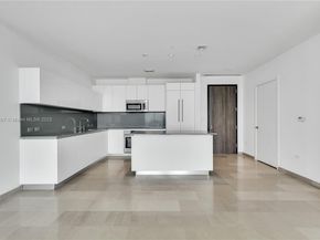 68 SE 6th St 4110, Miami FL 33131