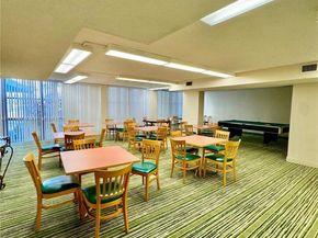 1000 Parkview Dr 202, Hallandale Beach FL 33009