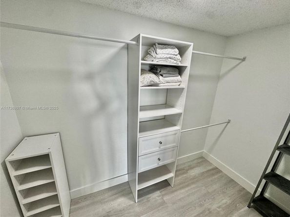 1000 Parkview Dr 202, Hallandale Beach FL 33009