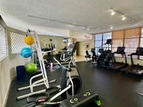 1000 Parkview Dr 202, Hallandale Beach FL 33009