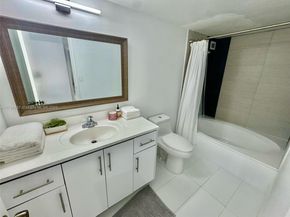 1000 Parkview Dr 202, Hallandale Beach FL 33009
