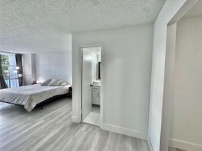 1000 Parkview Dr 202, Hallandale Beach FL 33009