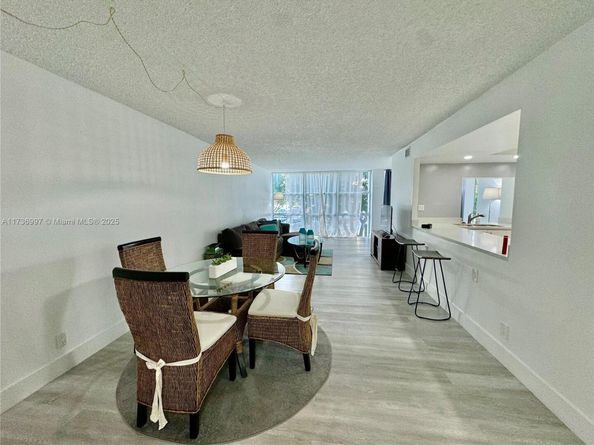 1000 Parkview Dr 202, Hallandale Beach FL 33009