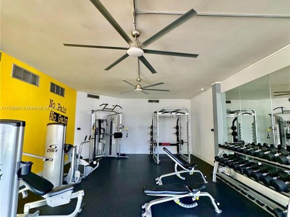 1000 Parkview Dr 202, Hallandale Beach FL 33009