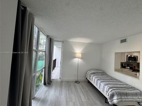 1000 Parkview Dr 202, Hallandale Beach FL 33009