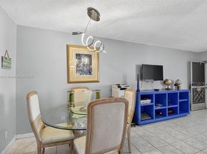 300 S Village Green Cir S 407, Palm Springs FL 33461