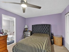 300 S Village Green Cir S 407, Palm Springs FL 33461