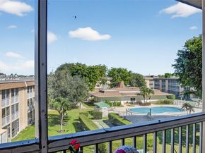 300 S Village Green Cir S 407, Palm Springs FL 33461