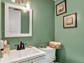 300 S Village Green Cir S 407, Palm Springs FL 33461