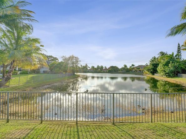 4248 SW 185th Ave, Miramar FL 33029