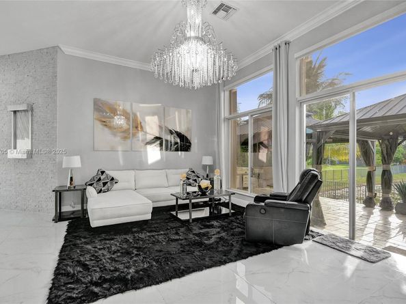 4248 SW 185th Ave, Miramar FL 33029