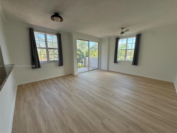 616 Clearwater Park Rd 212, West Palm Beach FL 33401