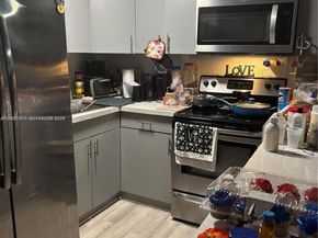 16450 NW 2nd Ave 109, Miami FL 33169