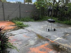 16450 NW 2nd Ave 109, Miami FL 33169