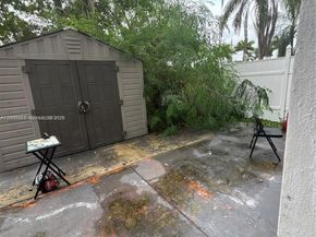16450 NW 2nd Ave 109, Miami FL 33169