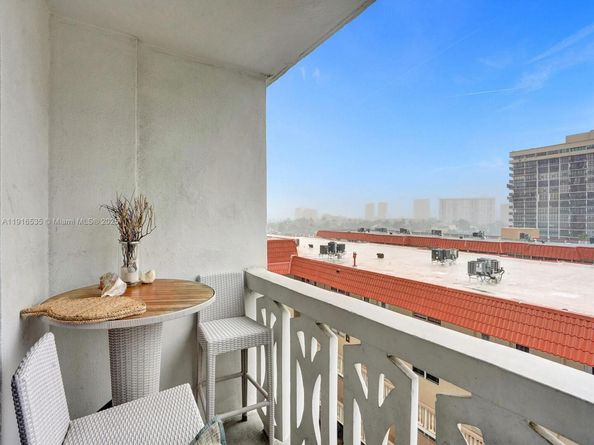 3113 S Ocean Dr 603, Hallandale Beach FL 33009