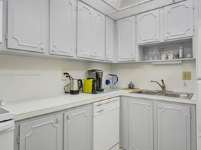 3113 S Ocean Dr 603, Hallandale Beach FL 33009