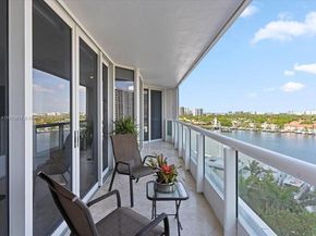 21055 Yacht Club Dr 1007, Aventura FL 33180