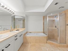 21055 Yacht Club Dr 1007, Aventura FL 33180