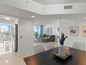 21055 Yacht Club Dr 1007, Aventura FL 33180