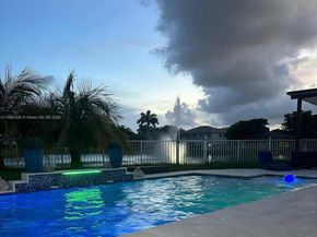 318 NE 31st Ave, Homestead FL 33033