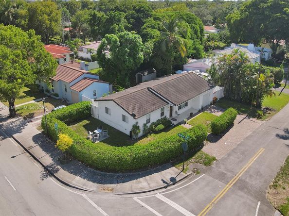 10 NW 100th St, Miami Shores FL 33150