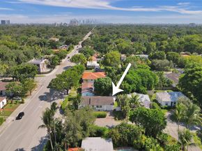 10 NW 100th St, Miami Shores FL 33150