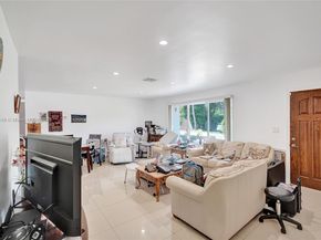 10 NW 100th St, Miami Shores FL 33150