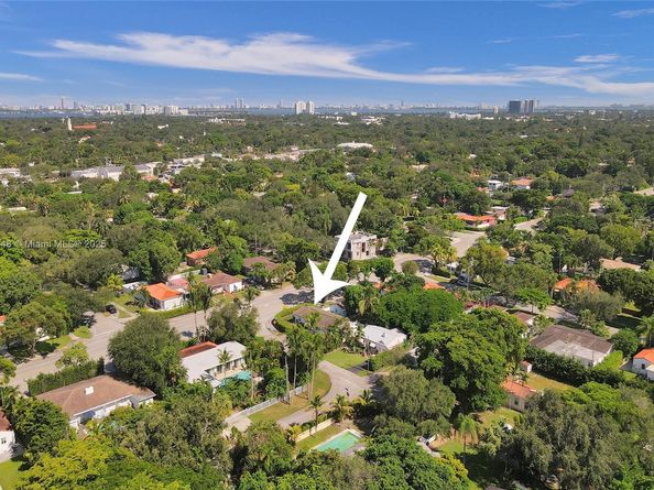 10 NW 100th St, Miami Shores FL 33150