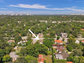 10 NW 100th St, Miami Shores FL 33150