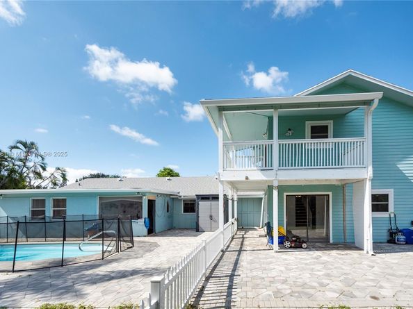 219 Bobwhite Rd, Royal Palm Beach FL 33411
