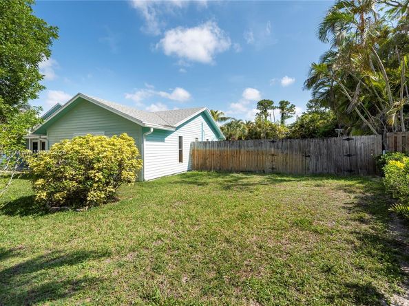 219 Bobwhite Rd, Royal Palm Beach FL 33411