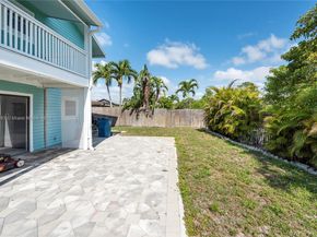 219 Bobwhite Rd, Royal Palm Beach FL 33411